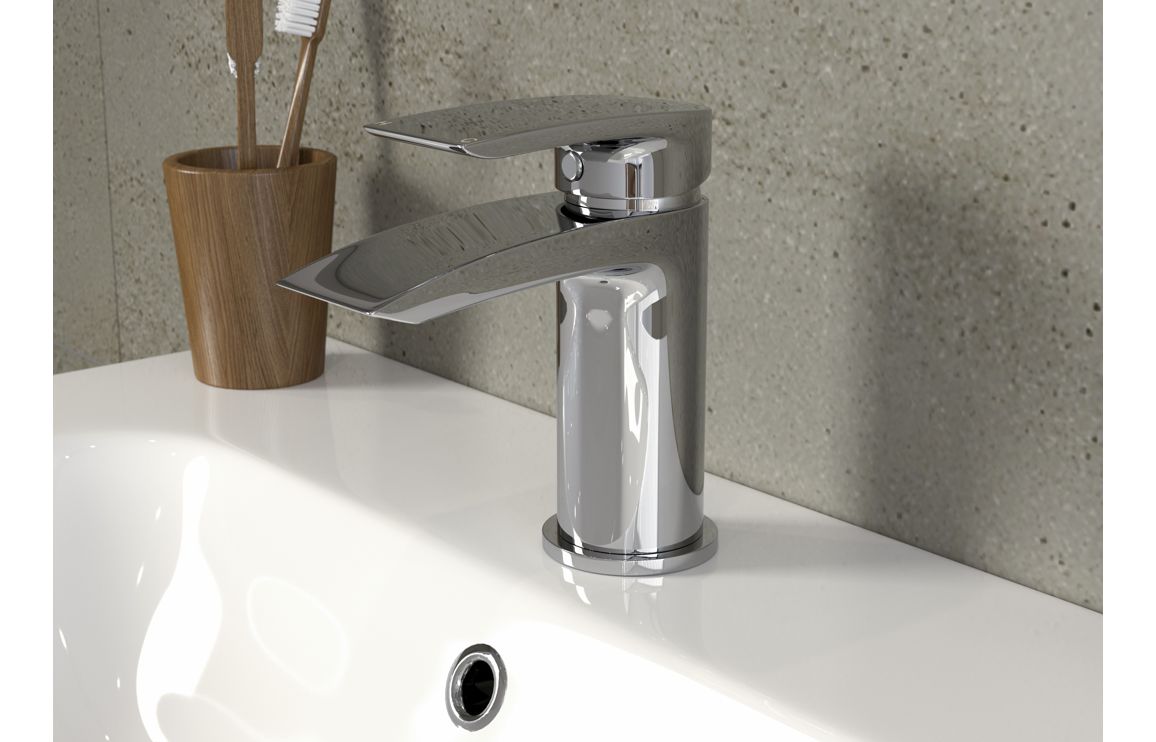 Lark Bath/Shower Mixer - Chrome